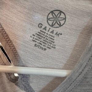 Gaiam Light Gray V-Neck Tee